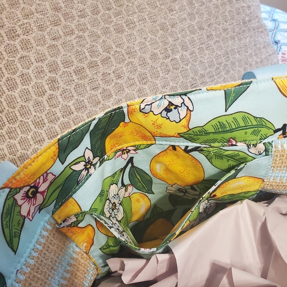 Vera Bradley Lemon Grove Straw Tote-NWT - Picture 4 of 8